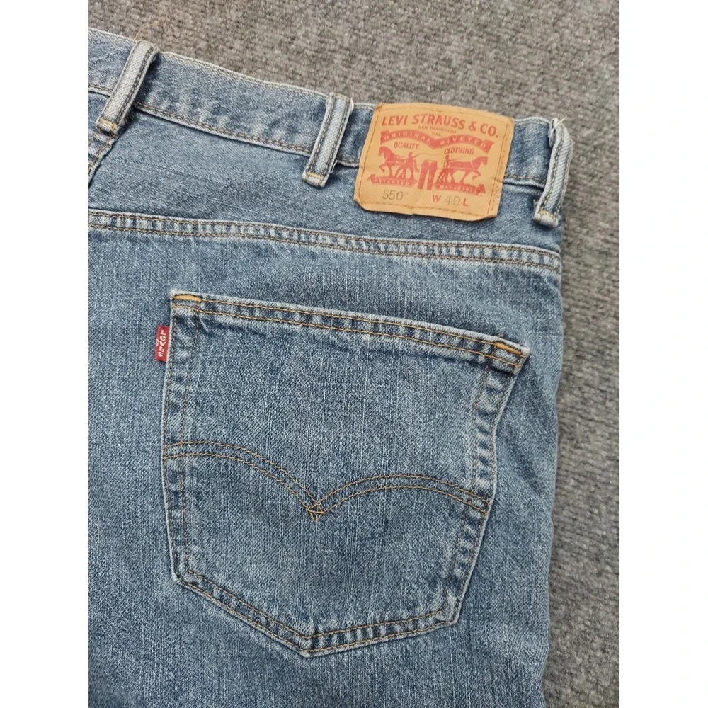 Levis 550 Denim Shorts Mens 36 (40)  Blue Jorts Bermuda Work  Medium Wash Cotton